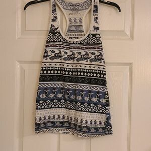 Patterned racerback tank M